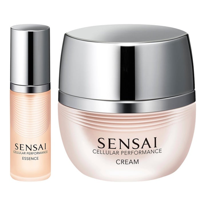 Sensai Cellular Performance Essence og Cream fuktighetsgivende hudpleie i lys rosa krukke og flaske med sølvfargede lokk