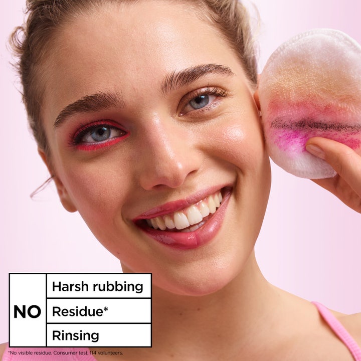 Garnier Skin Active Micellar Cleansing Water 400 ml sminkefjerner fjerner rester effektivt uten gniing eller skylling.