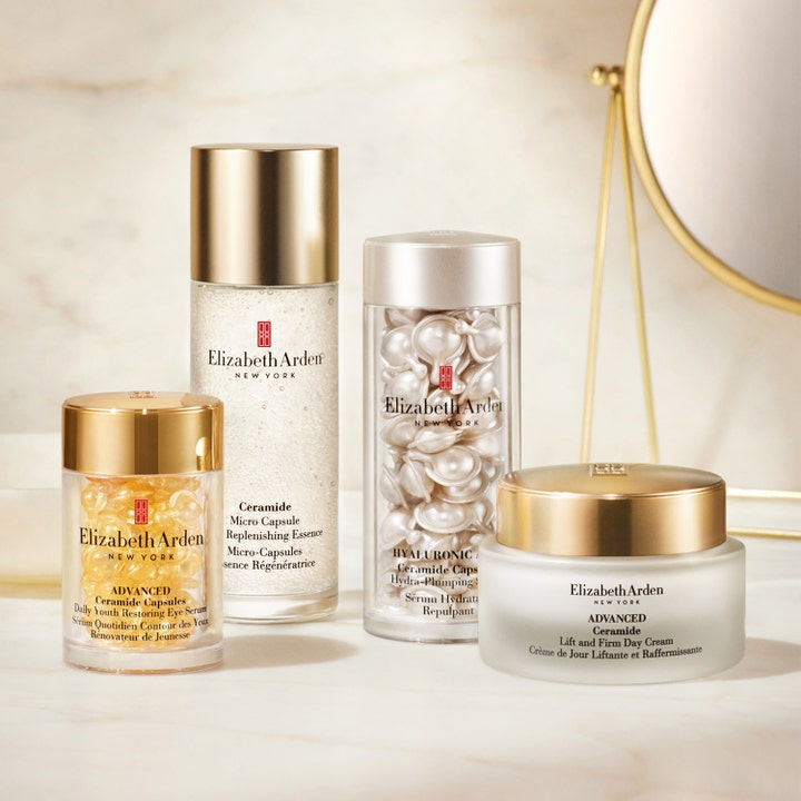 Elizabeth Arden Advanced Ceramide Capsules 60 stk øyeserum i gullkrukke sammen med andre hudpleieprodukter på marmor