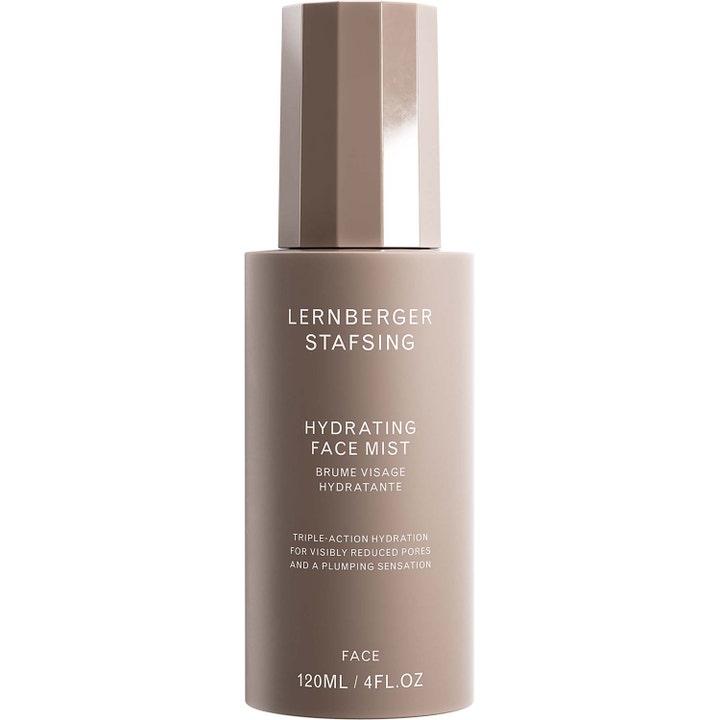Lernberger Stafsing Hydrating Face Mist 120 ml fuktighetsgivende ansiktsspray i beige flaske med fasettert bronse-lokk.