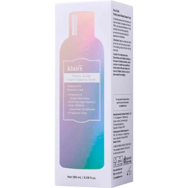 Klairs Freshly Juiced Vitamin Essence Toner 180 ml glødgivende toner i hvit eske med holografisk flaskemotiv
