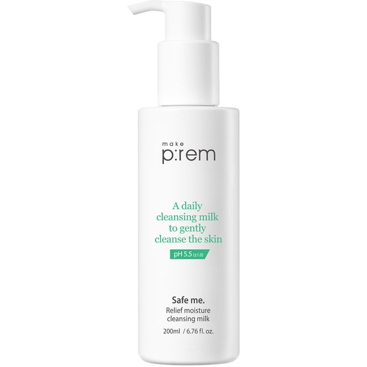 make p:rem Safe me. Relief moisture cleansing milk 200ml fuktighetsgivende rengjøringsmelk i hvit flaske med praktisk pumpe.