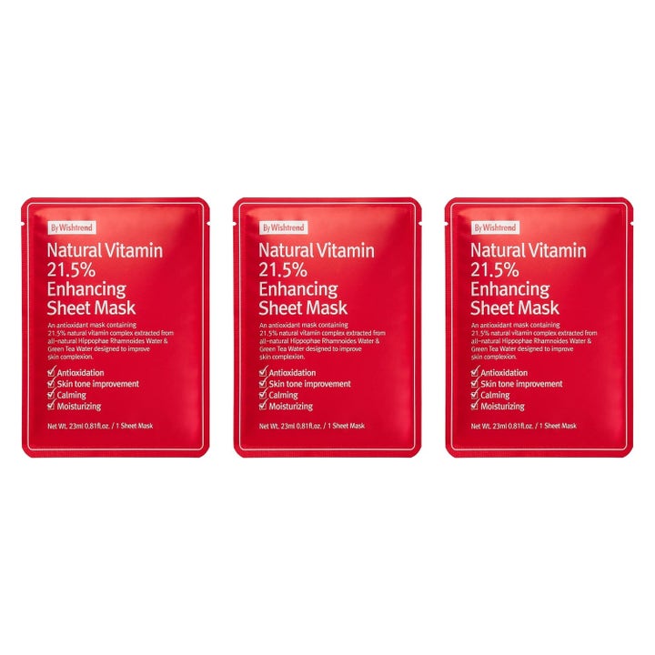 By Wishtrend Natural Vitamin 21.5% Enhancing Sheet Mask 23ml fuktighetsgivende ansiktsmaske i rød innpakning