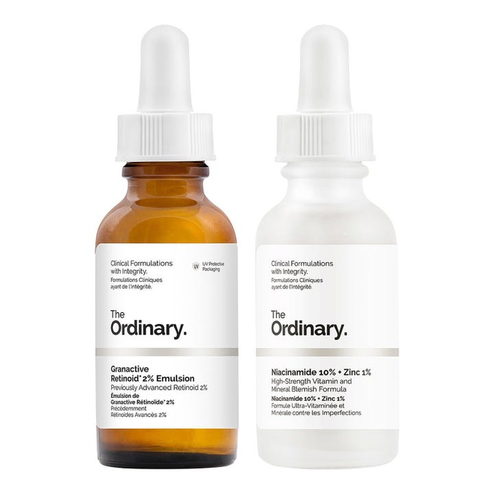 The Ordinary Granactive Retinoid og Niacinamide 30ml duo mot urenheter i ravgul og hvit glassflaske med pipetter.