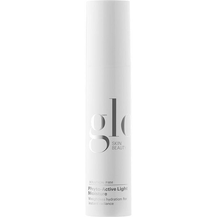 Glo Skin Beauty Phyto-Active Light Moisture oppstrammende fuktighetskrem som gir glød i hvit slank pumpeflaske