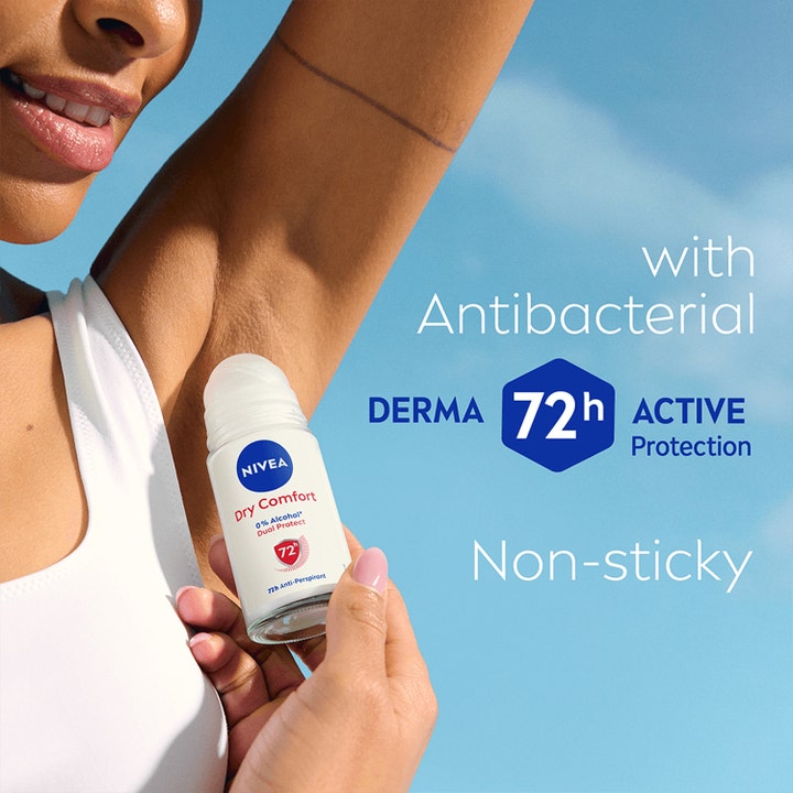 NIVEA Deo Rollon Dry Comfort 50 ml gir 72 timers antibakteriell beskyttelse vist i bruk mot armhulen.