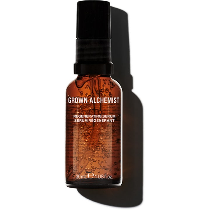 Grown Alchemist Regenerating Serum 30ml ansiktsserum i brun glassflaske med sort pumpe